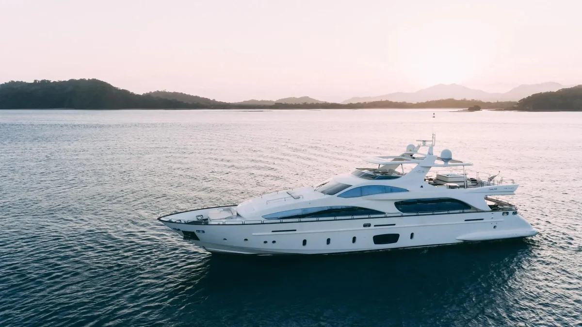 Azimut | 2007 photo