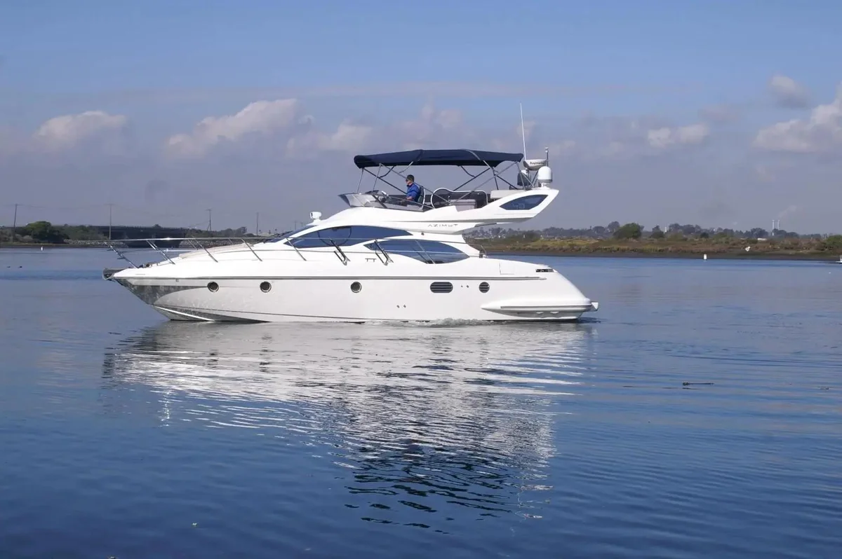 Azimut | 2008 photo
