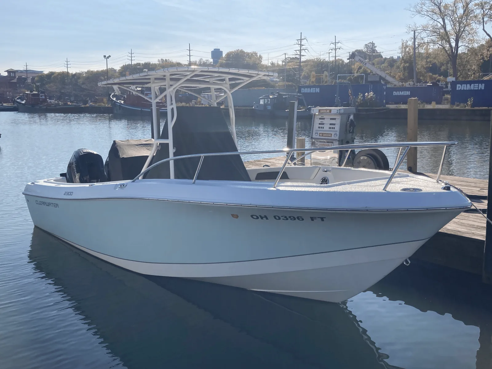 2017 Clearwater 2300 Center Console photo