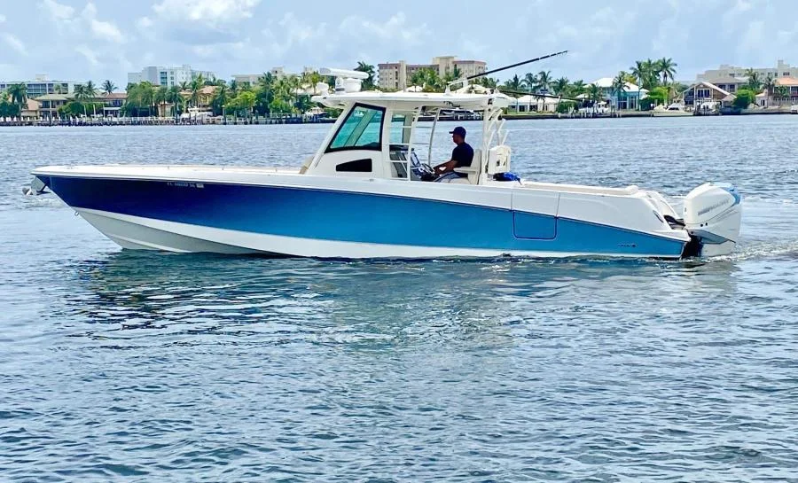 Boston Whaler | 2017 photo