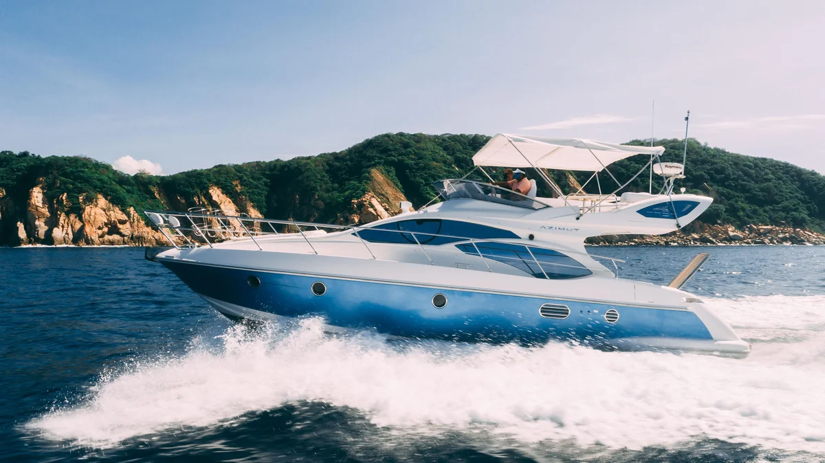 Azimut | 2010 photo