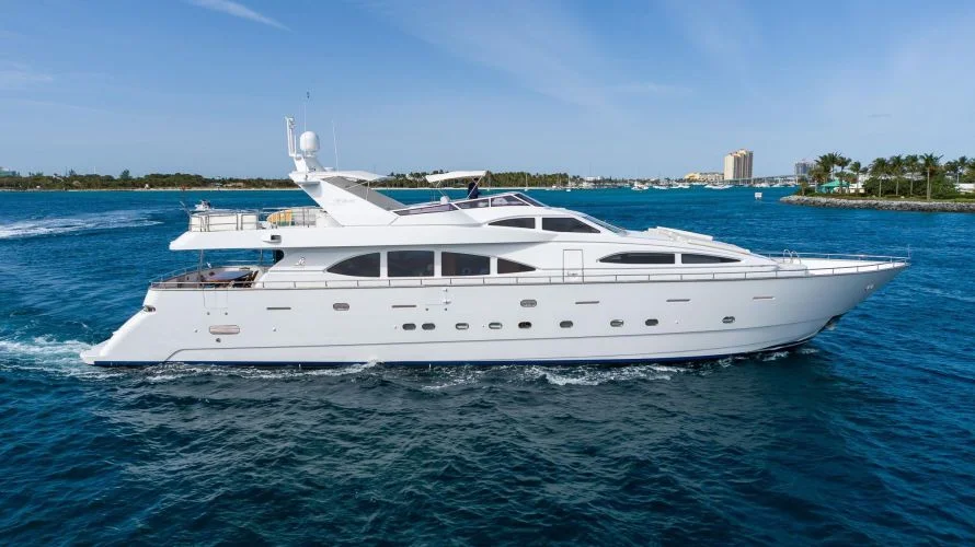 Azimut | 1999 photo