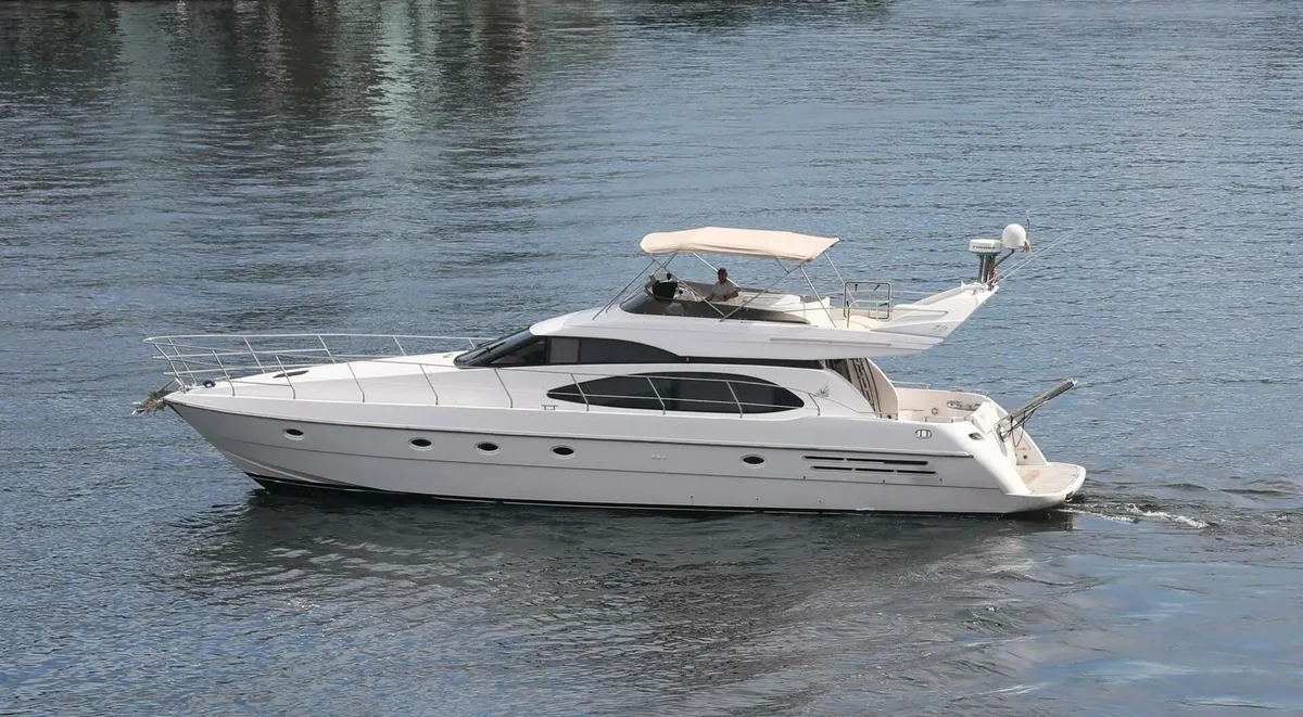 Azimut | 1999 photo