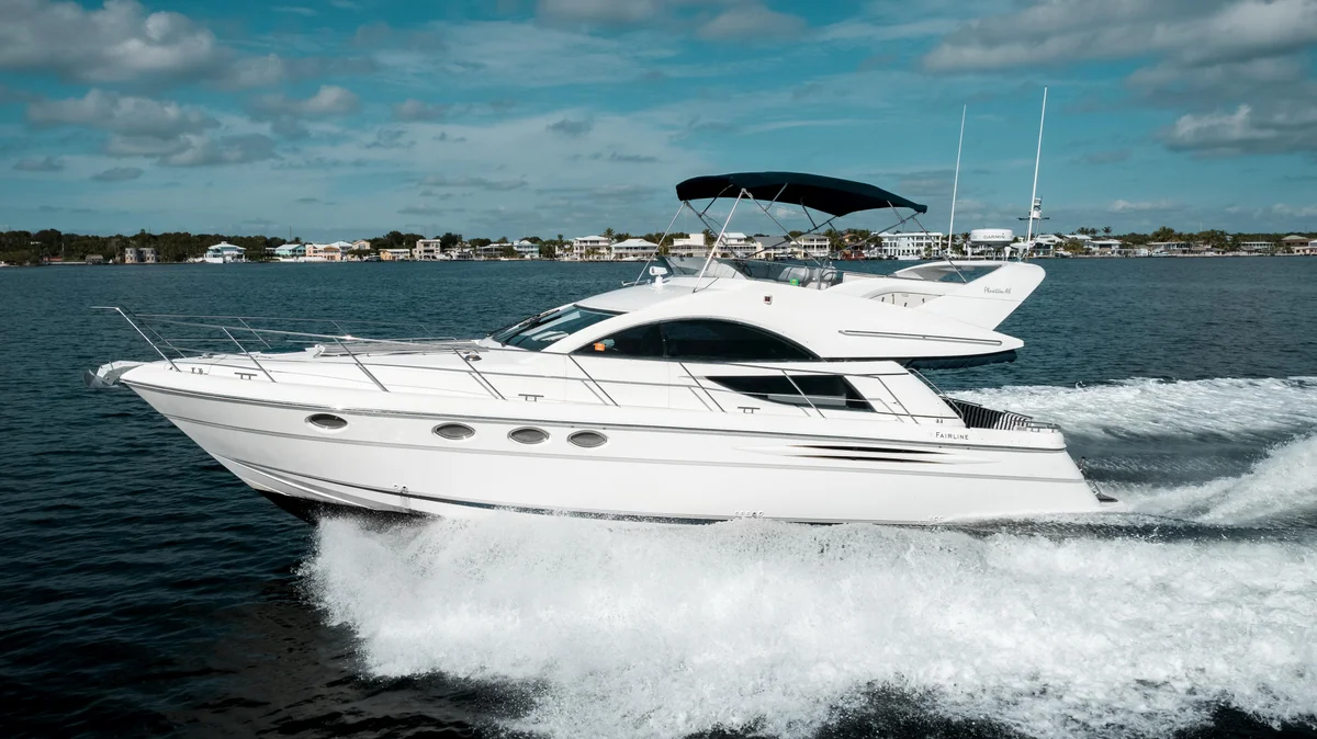 Fairline | 2003 photo