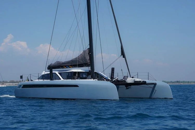 GUNBOAT 68 photo