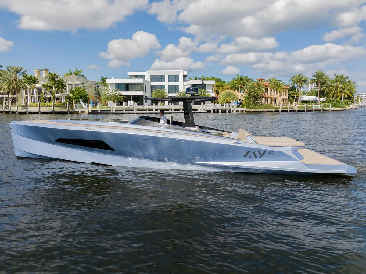 Say Carbon Yachts 42 photo
