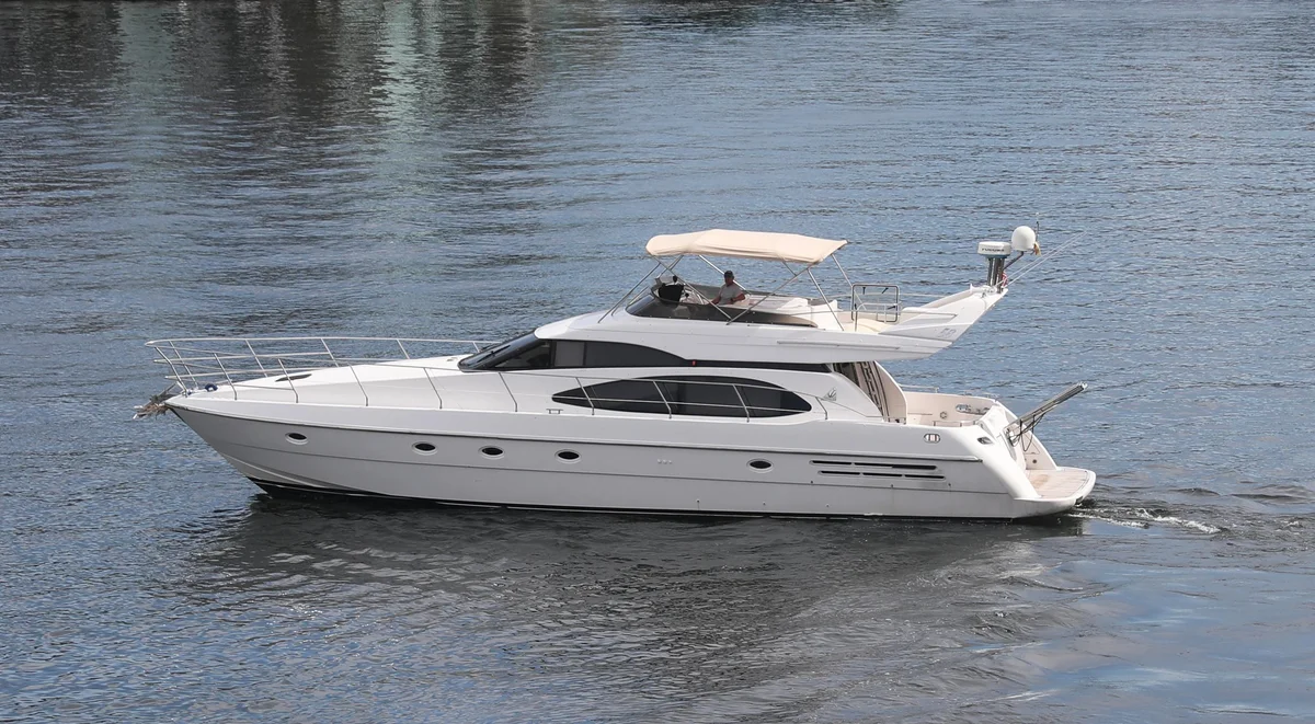 Azimut | 1999 photo
