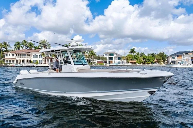 Boston Whaler | 2018 photo