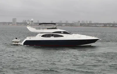 Azimut | 2000 photo
