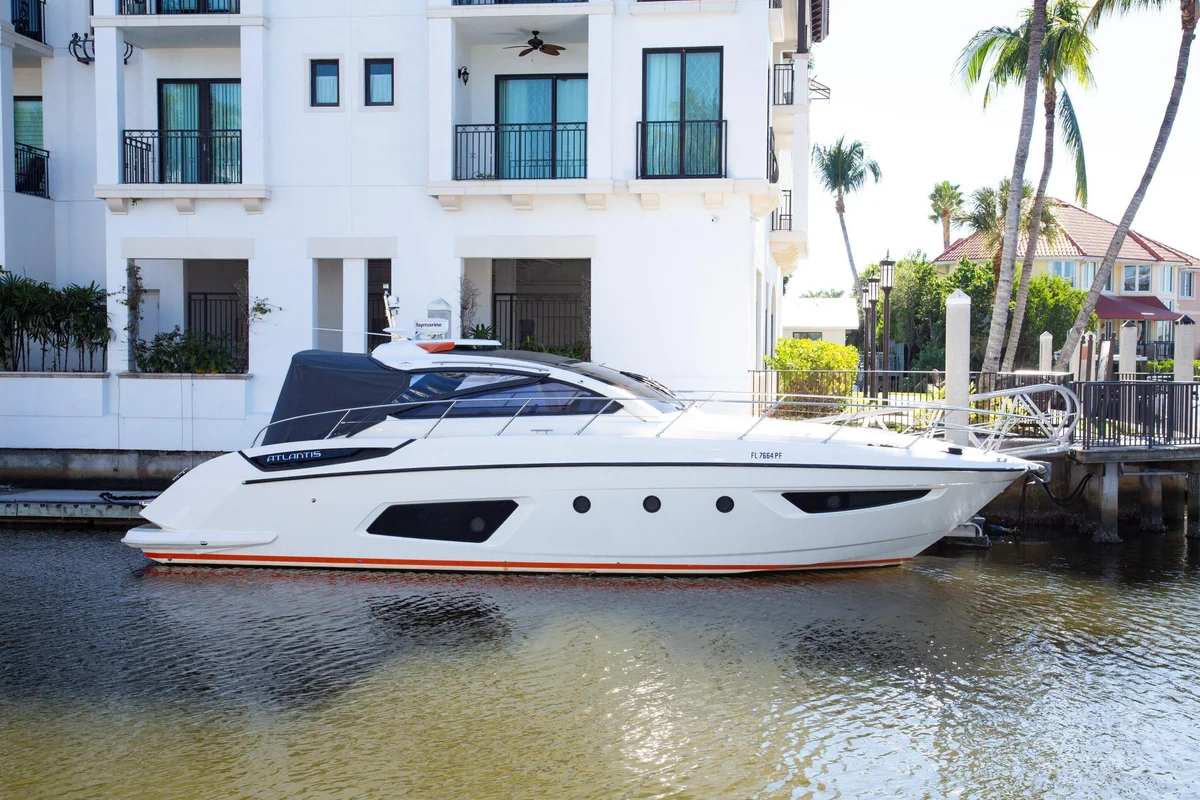 Azimut | 2011 photo