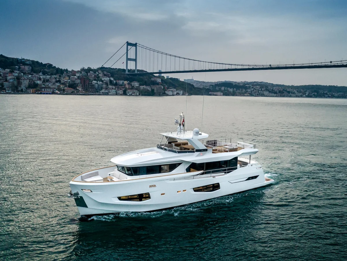 26XP Hull #24 photo
