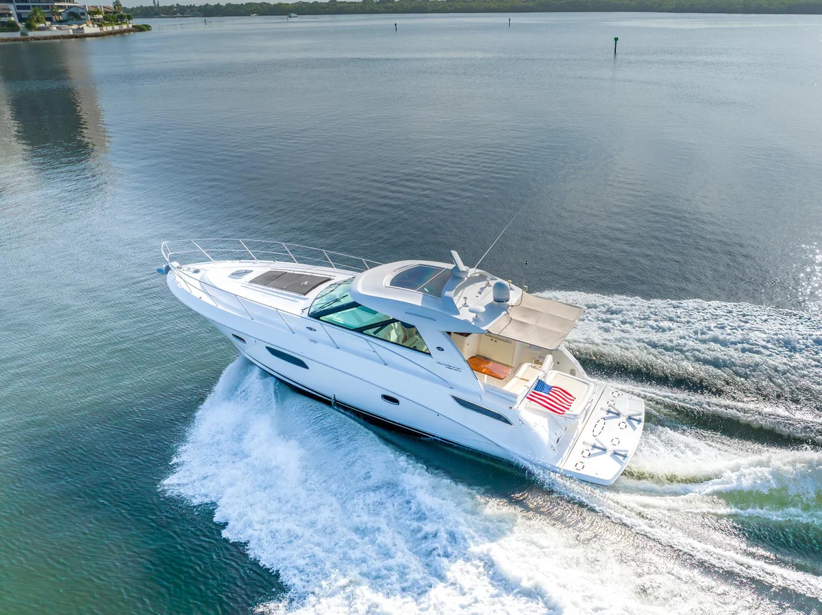 Sea Ray | 2012 photo