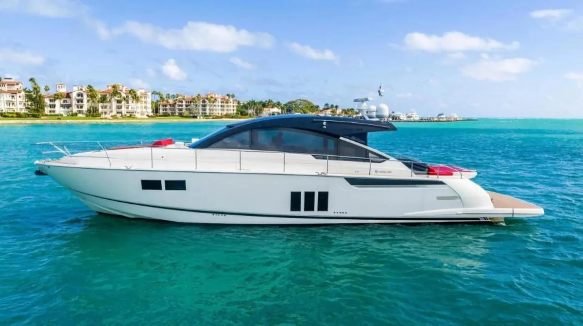 Fairline | 2013 photo