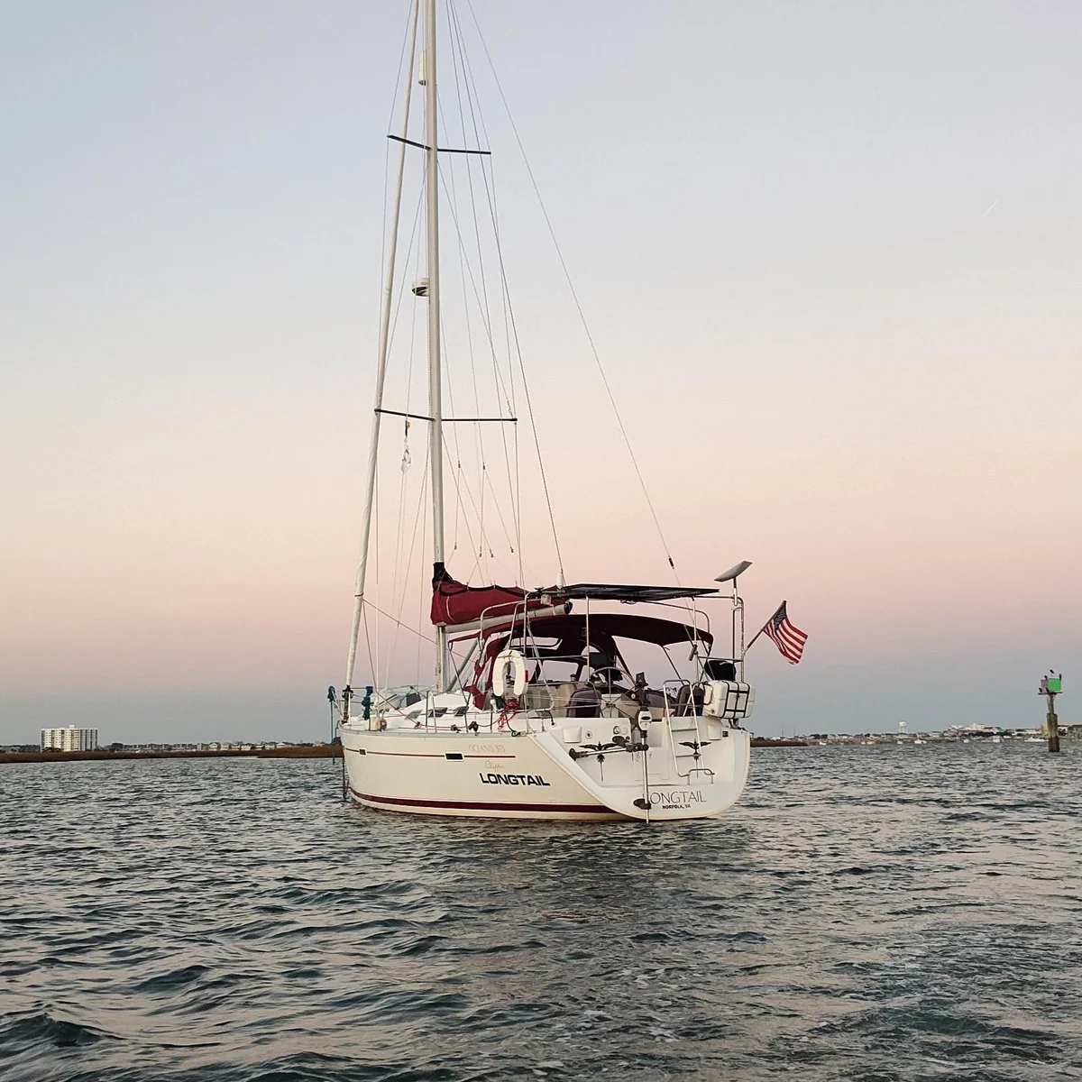 Longtail photo